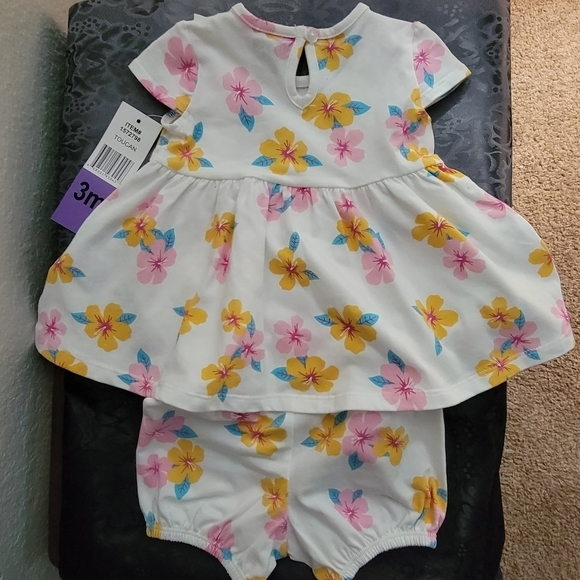 NWT Adorable baby outfit size 3M - Picture 2 of 5